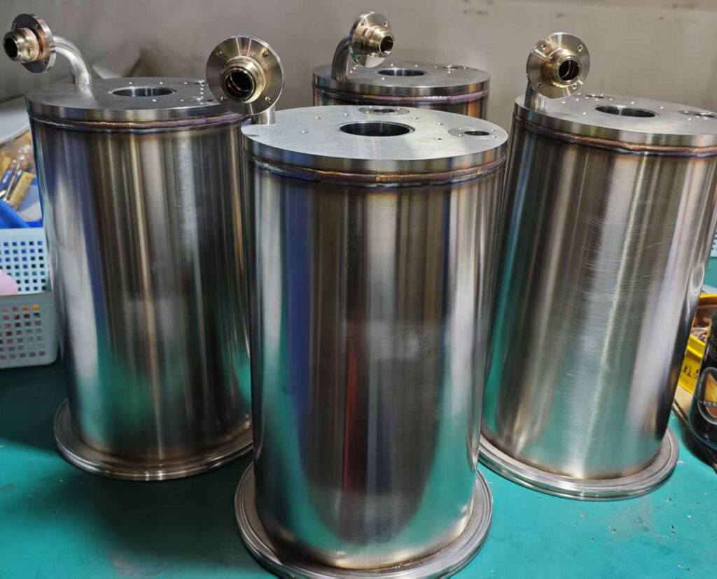 Seal welding for vacuum vessels